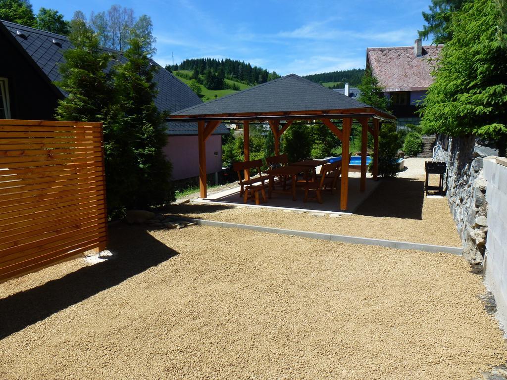 Penzion Ostruznik Ostružná エクステリア 写真