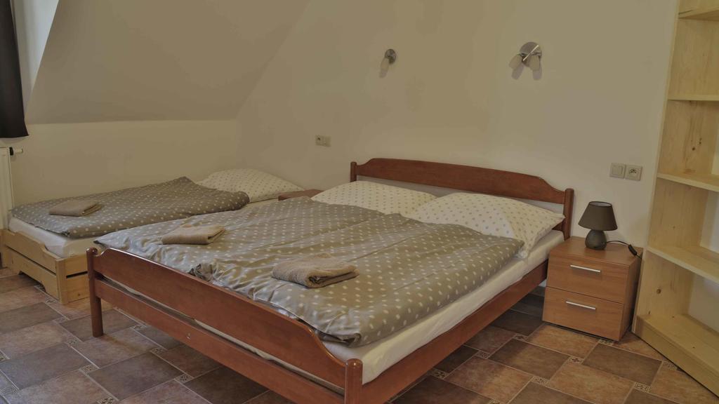 Penzion Ostruznik Ostružná エクステリア 写真